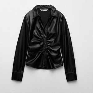NWT. Zara instagram famous faux leather fitted shirt. Size Medium